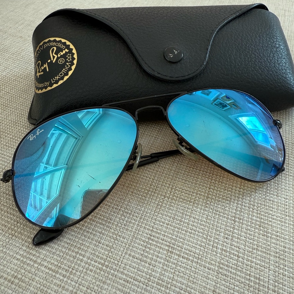 Ray-Ban Blue Aviator Mirrored Sunglasses